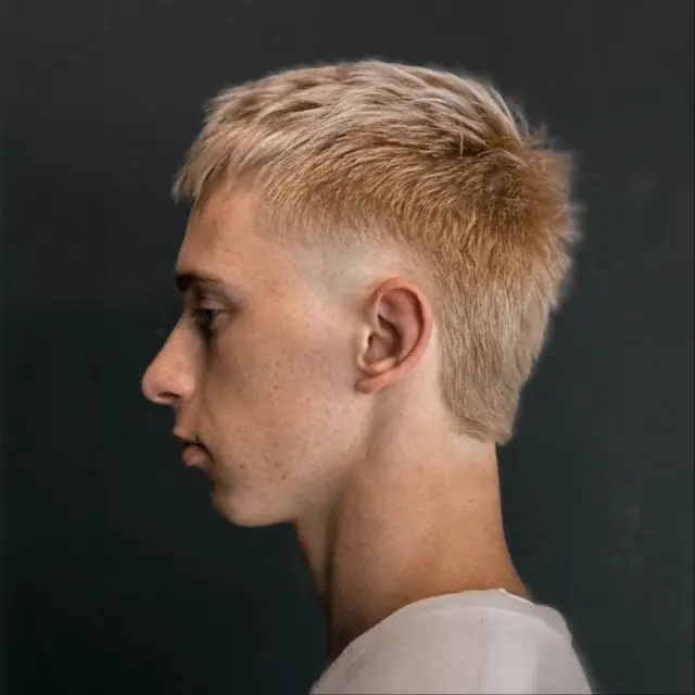 Blond fade w Boske Barber Rzeszów