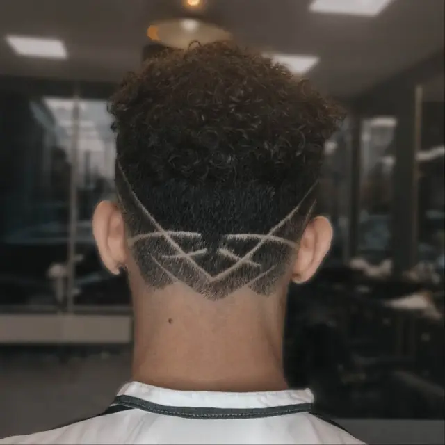 Geometric design w Boske Barber Rzeszów