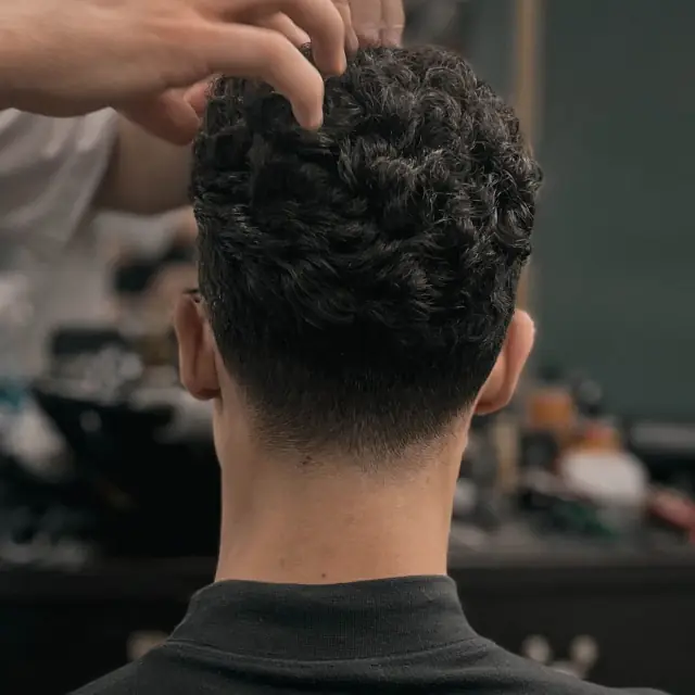 Praca przy teksturze w Boske Barber Rzeszów
