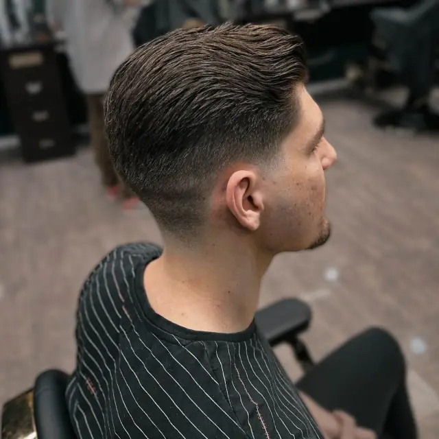 Side part profil w Boske Barber Rzeszów